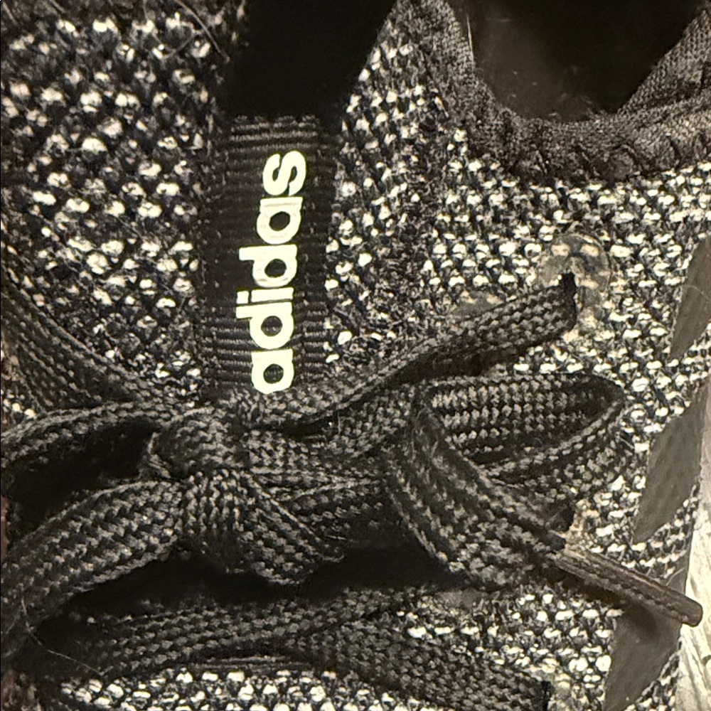 Adidas Women’s Black and White knit Sneakers Size 6 1/2 - Picture 2 of 5